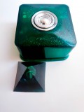 Orgonitbox zur Aufbewahrung von Halbedelsteinen, Runen und magischem Schmuck - Grüne Magie