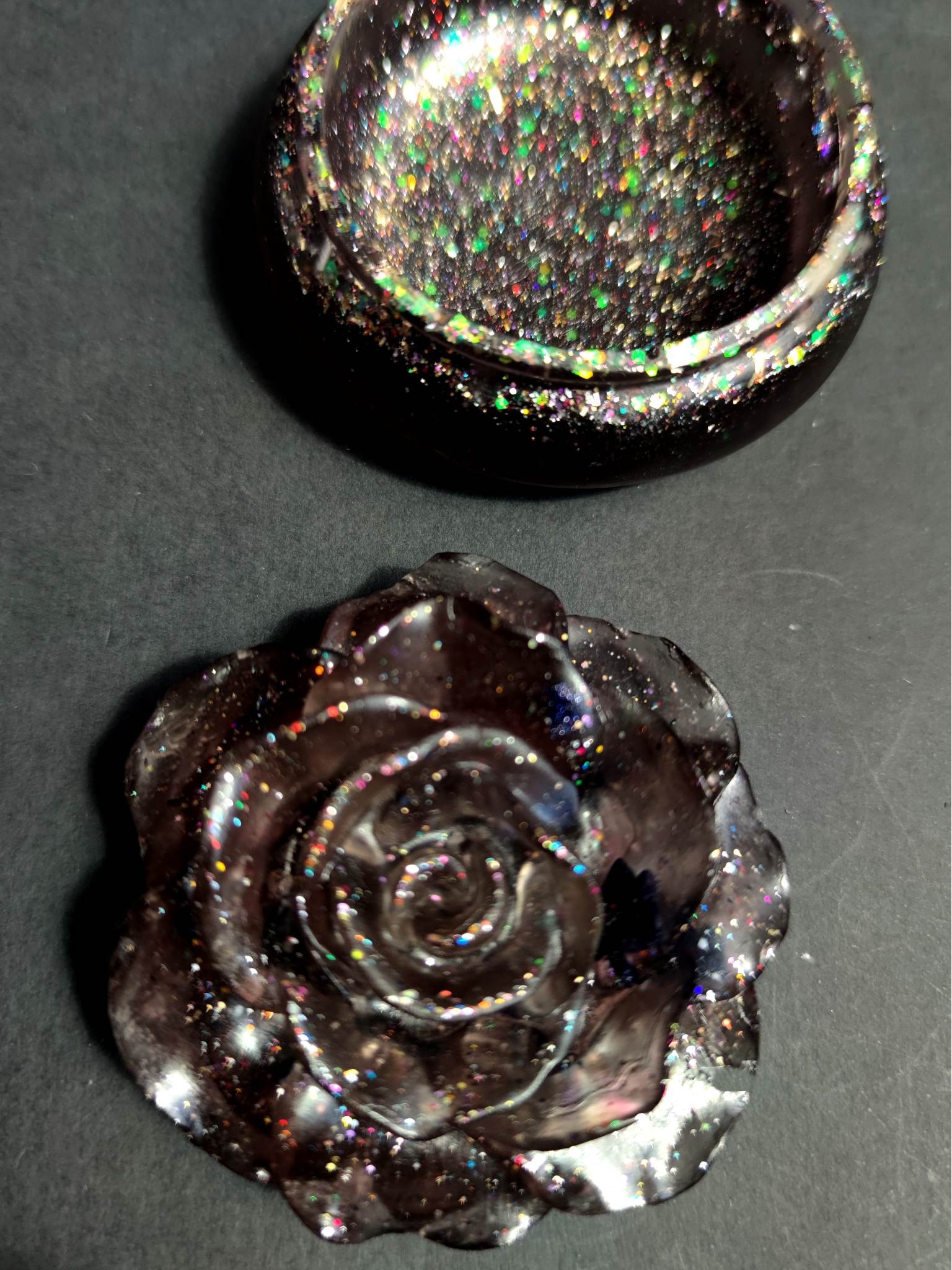 Caja mágica de orgonita para guardar joyas o decorar tu altar - Rose of Black Magic