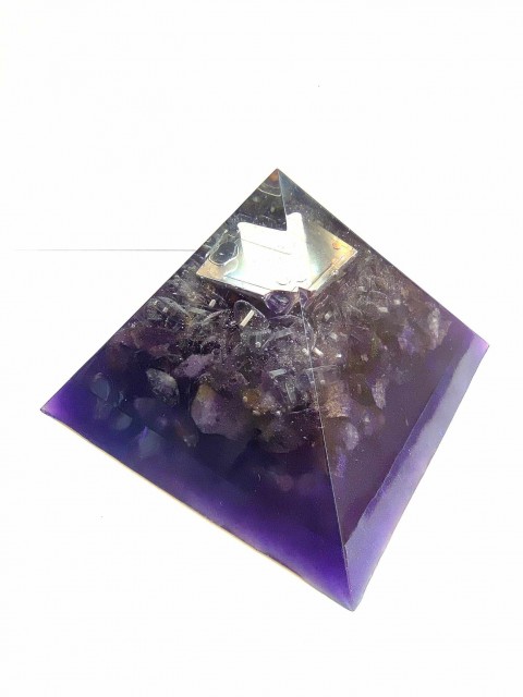 Grande pirâmide orgônica para atrair sorte, dinheiro e proteção - "World of magic" - XXXL