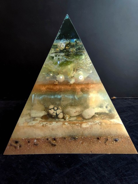 Magical orgonite pyramid for attracting money and luck - "Air Magic" - XXXXL