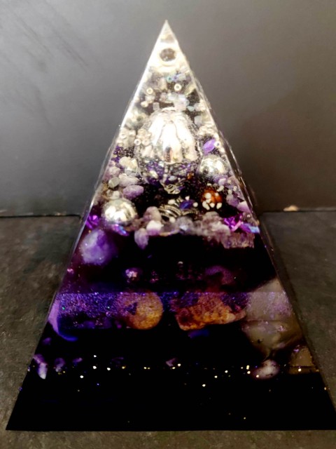 Massive orgone pyramid for protection and luck - "Soul Magic" - XXXXL