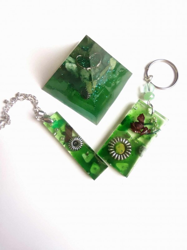 Set of three orgonites for Pisces zodiac sign - orgone pyramid, keychain, and pendant