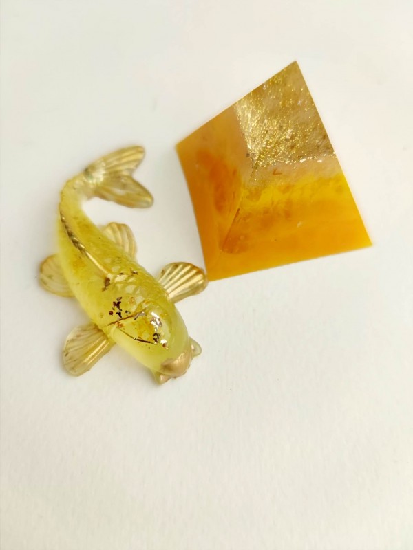 Gift set for new Home and office - feng shui Koi fish and orgone pyramid for attracting Health and Wealth with Citrine