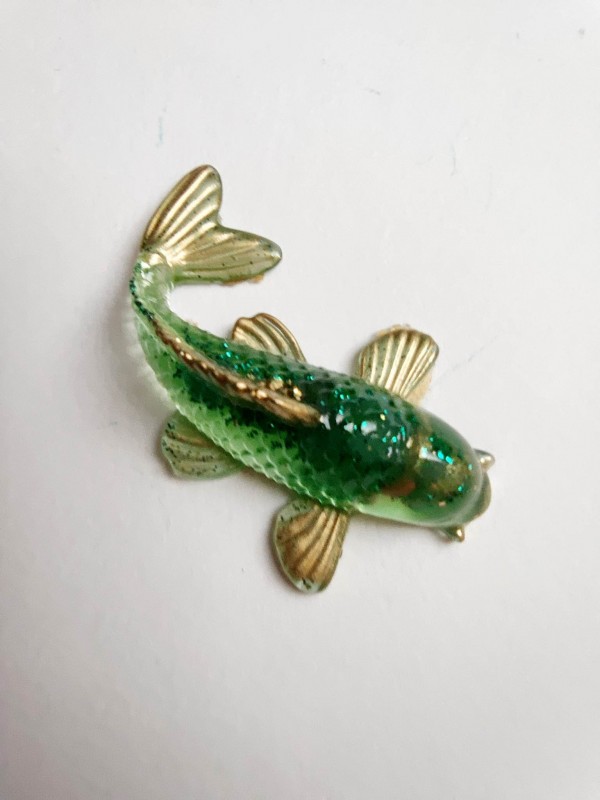Feng shui talisman for attracting money in the home - Koi fish with Jade
