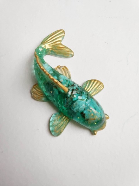 Feng shui talisman for attracting luck in the home - Koi fish with Turquoise