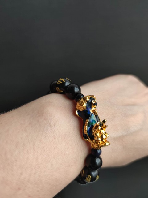 Bracelet talisman pour attirer l'argent et la richesse avec Pi Xiu et onyx