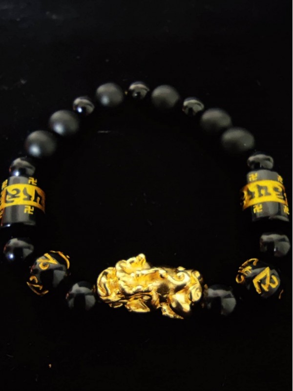 Men's bracelet for attracting wealth and luck with Pi Xiu, onyx, and obsidian