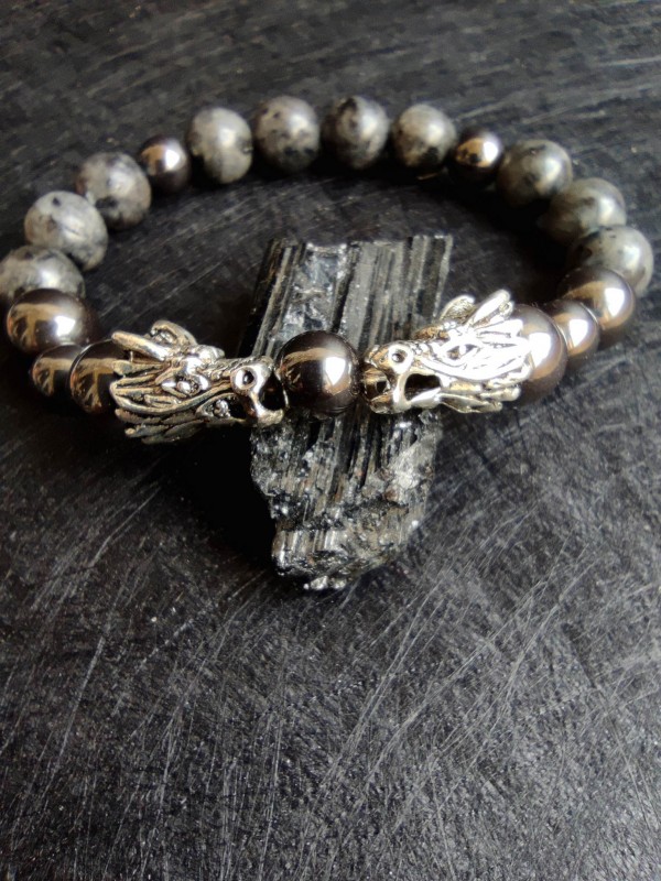 Men's bracelet talisman for good luck and health with dragons, labradorite and hematite
