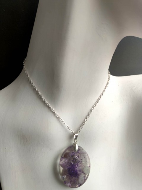 Ожерелье оргонитовый талисман на удачу с аметистом - "Туманность"