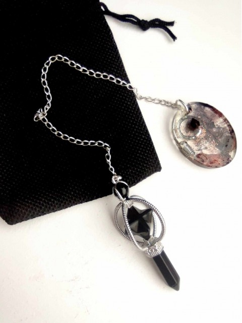 Orgonite pendulum for dowsing and fortune telling with onyx